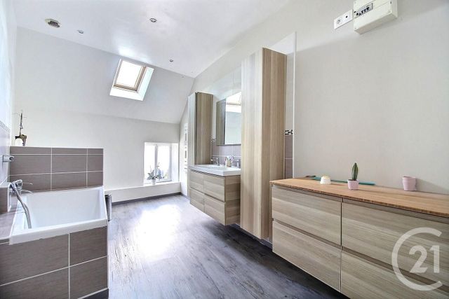 maison à vendre - 5 pièces - 153.0 m2 - CHATEAU THIERRY - 02 - PICARDIE - Century 21 Emilie Pelletier