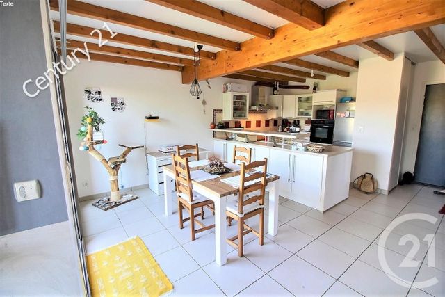 Appartement T3 à vendre - 3 pièces - 64.1 m2 - CHATEAU THIERRY - 02 - PICARDIE - Century 21 Emilie Pelletier