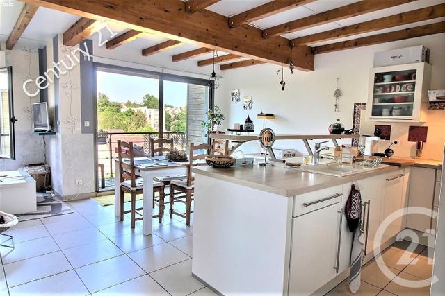 Appartement T3 à vendre - 3 pièces - 64.1 m2 - CHATEAU THIERRY - 02 - PICARDIE - Century 21 Emilie Pelletier