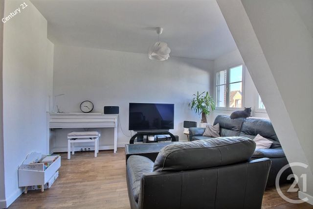Appartement F3 à vendre - 3 pièces - 71.74 m2 - CHATEAU THIERRY - 02 - PICARDIE - Century 21 Emilie Pelletier