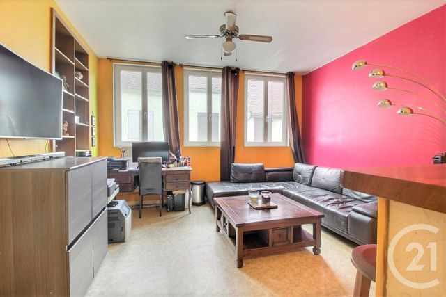 Appartement F3 à vendre - 3 pièces - 58.6 m2 - NOGENT L ARTAUD - 02 - PICARDIE - Century 21 Emilie Pelletier