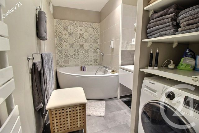 Appartement F4 à vendre - 4 pièces - 25.0 m2 - CHATEAU THIERRY - 02 - PICARDIE - Century 21 Emilie Pelletier