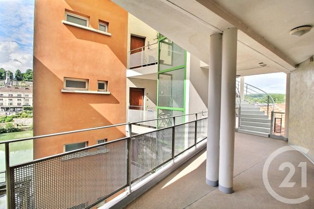 Appartement Duplex à vendre - 4 pièces - 130.87 m2 - CHATEAU THIERRY - 02 - PICARDIE - Century 21 Emilie Pelletier