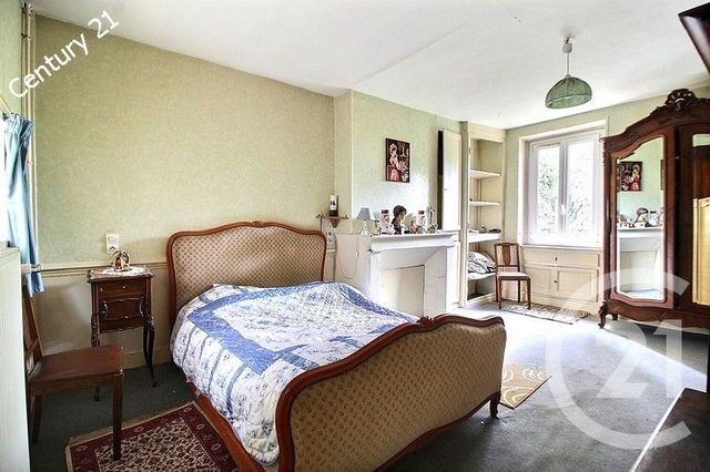 Afficher la photo en grand maison à vendre - 7 pièces - 165.0 m2 - LA FERTE SOUS JOUARRE - 77 - ILE-DE-FRANCE - Century 21 Emilie Pelletier