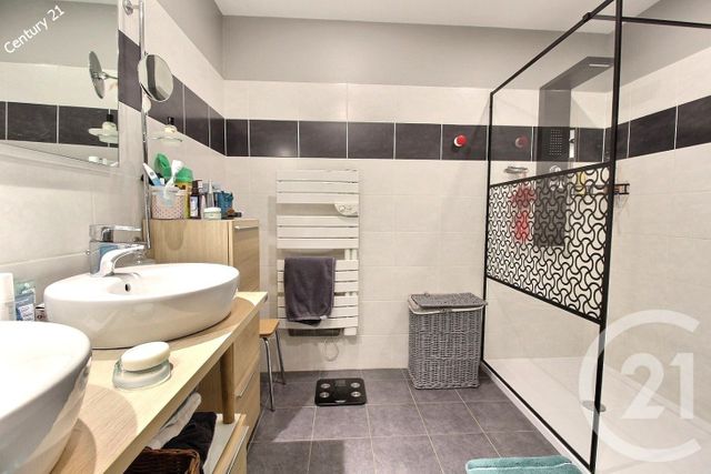 Appartement F3 à vendre - 3 pièces - 100.74 m2 - CHATEAU THIERRY - 02 - PICARDIE - Century 21 Emilie Pelletier