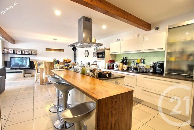 Appartement F3 à vendre - 3 pièces - 100.74 m2 - CHATEAU THIERRY - 02 - PICARDIE - Century 21 Emilie Pelletier