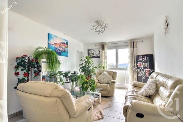 Appartement F4 à vendre - 4 pièces - 63.05 m2 - CHATEAU THIERRY - 02 - PICARDIE - Century 21 Emilie Pelletier