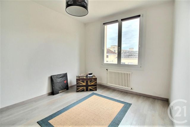 Appartement F3 à vendre - 3 pièces - 60.0 m2 - CHATEAU THIERRY - 02 - PICARDIE - Century 21 Emilie Pelletier