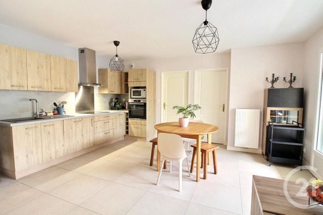 Appartement F3 à vendre - 3 pièces - 69.21 m2 - CHATEAU THIERRY - 02 - PICARDIE - Century 21 Emilie Pelletier