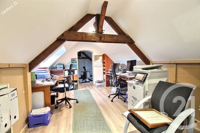 maison à vendre - 8 pièces - 172.0 m2 - LA FERTE SOUS JOUARRE - 77 - ILE-DE-FRANCE - Century 21 Emilie Pelletier