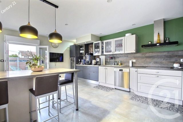 maison à vendre - 8 pièces - 172.0 m2 - LA FERTE SOUS JOUARRE - 77 - ILE-DE-FRANCE - Century 21 Emilie Pelletier