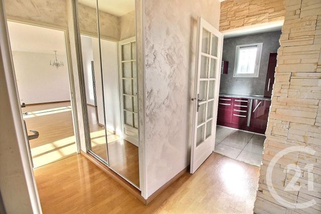 Appartement F4 à vendre - 4 pièces - 100.26 m2 - CHATEAU THIERRY - 02 - PICARDIE - Century 21 Emilie Pelletier