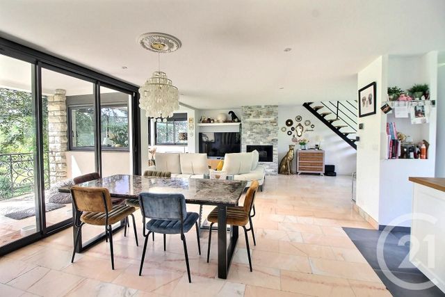 maison à vendre - 6 pièces - 160.0 m2 - CHATEAU THIERRY - 02 - PICARDIE - Century 21 Emilie Pelletier