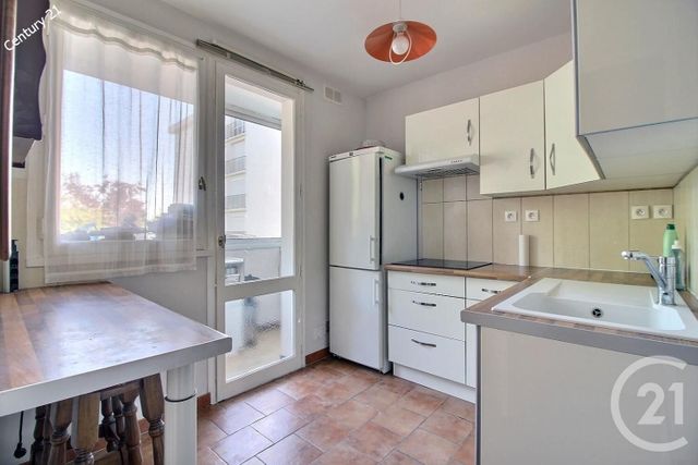 Appartement F3 à vendre - 3 pièces - 58.62 m2 - CHATEAU THIERRY - 02 - PICARDIE - Century 21 Emilie Pelletier