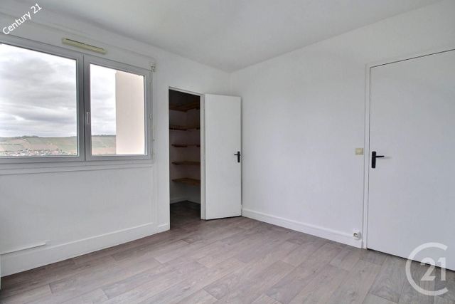 Appartement F2 à vendre - 2 pièces - 41.25 m2 - CHATEAU THIERRY - 02 - PICARDIE - Century 21 Emilie Pelletier