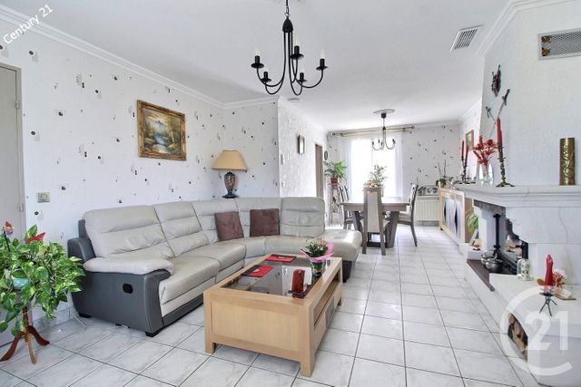 maison à vendre - 7 pièces - 155.9 m2 - LA FERTE SOUS JOUARRE - 77 - ILE-DE-FRANCE - Century 21 Emilie Pelletier