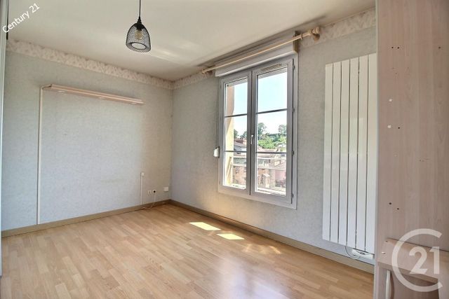 Appartement F3 à vendre - 3 pièces - 69.5 m2 - CHATEAU THIERRY - 02 - PICARDIE - Century 21 Emilie Pelletier