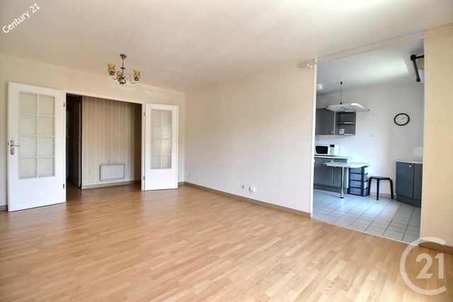 Appartement F3 à vendre - 3 pièces - 69.5 m2 - CHATEAU THIERRY - 02 - PICARDIE - Century 21 Emilie Pelletier