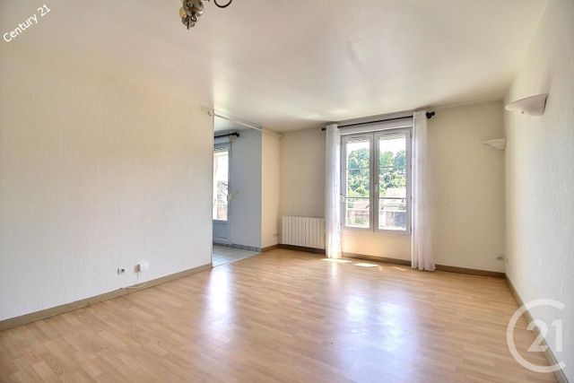 Appartement F3 à vendre - 3 pièces - 69.5 m2 - CHATEAU THIERRY - 02 - PICARDIE - Century 21 Emilie Pelletier