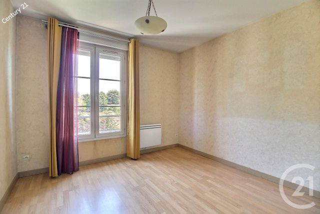 Appartement F3 à vendre - 3 pièces - 69.5 m2 - CHATEAU THIERRY - 02 - PICARDIE - Century 21 Emilie Pelletier