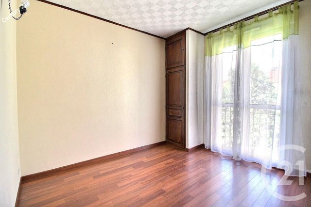 Appartement F3 à vendre - 3 pièces - 53.83 m2 - CHATEAU THIERRY - 02 - PICARDIE - Century 21 Emilie Pelletier