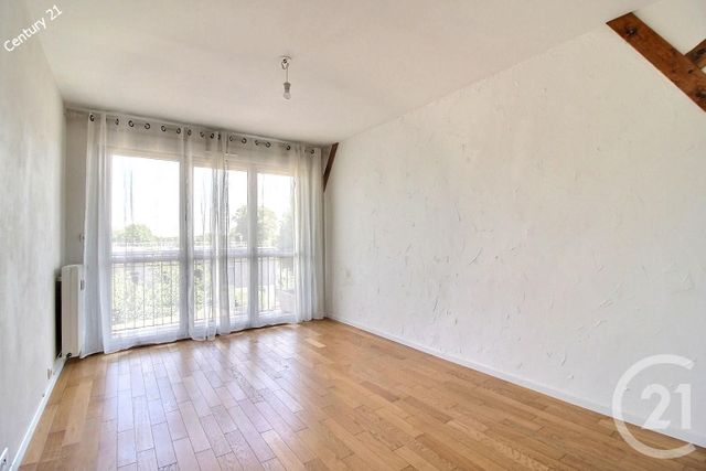 Appartement F3 à vendre - 3 pièces - 53.83 m2 - CHATEAU THIERRY - 02 - PICARDIE - Century 21 Emilie Pelletier