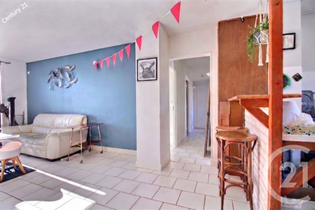 Appartement F3 à vendre - 3 pièces - 65.4 m2 - CHATEAU THIERRY - 02 - PICARDIE - Century 21 Emilie Pelletier