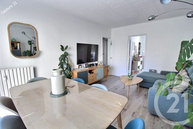 Appartement F3 à vendre - 3 pièces - 54.35 m2 - CHATEAU THIERRY - 02 - PICARDIE - Century 21 Emilie Pelletier